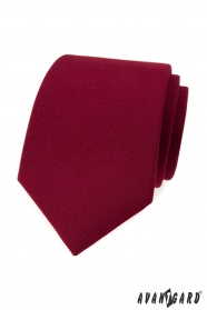 Pánska kravata v matnej farbe bordó