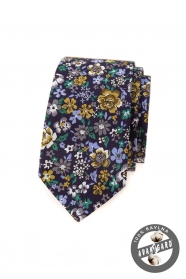 Tmavo fialová slim kravata s farebnými kvetmi