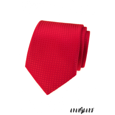 Červená kravata so štruktúrou