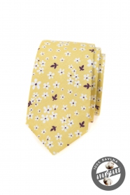 Žltá bavlnená Slim kravata s bielymi kvetmi