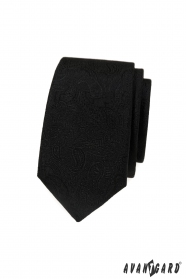 Čierna úzka kravata s paisley motívom