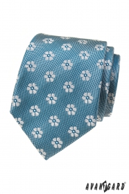 Svetlomodrá kravata s kvetinovým vzorom